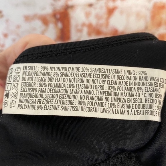 Forever21 Black Racerback Sports Bra Padded Red Lattice Back Large - Picture 6 of 6